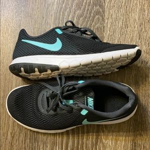 Nike Flex Experience RN 6 (worn once)